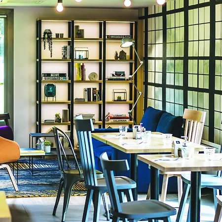 Campanile Hotel Senlis (Oise)
