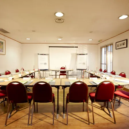 Campanile Hotel Senlis (Oise)