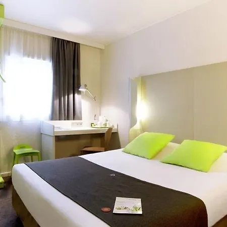 Campanile Hotel Senlis (Oise)