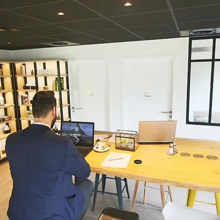 호텔 Campanile 상리스