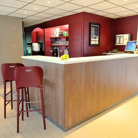 Campanile Hotel 3*