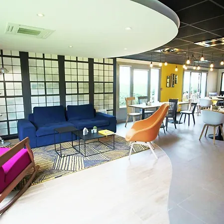 Campanile Hotel Senlis (Oise)