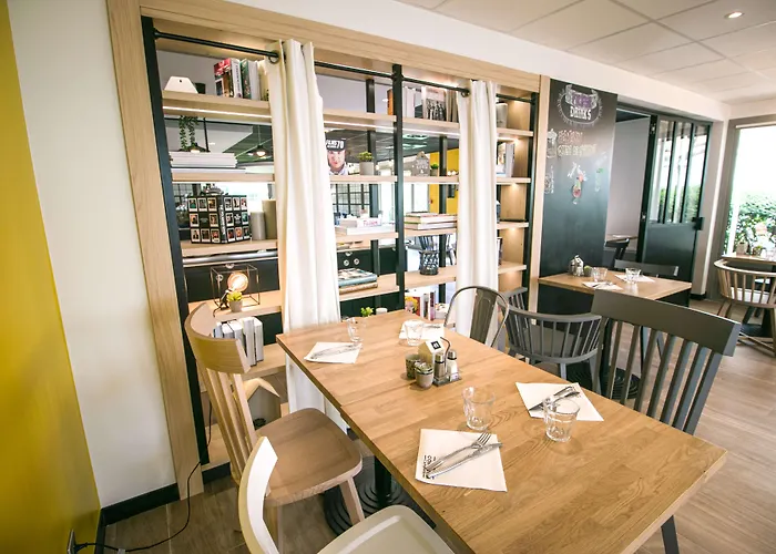 Campanile Senlis (Oise)